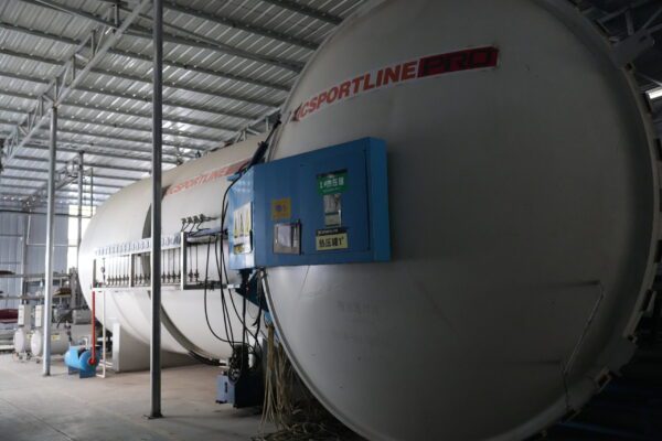 Hot-pressing cylinder