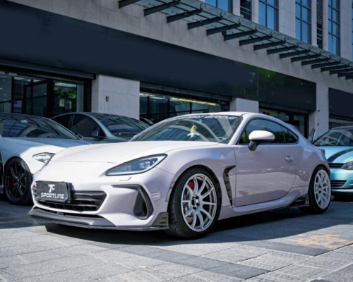 Carbon Fiber Parts vs. Regular Car Mods: Which Material Is Worth Your Investment?