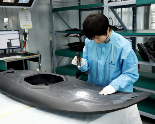 How Carbon Fiber Surfboards Are Made: Inside JCSPORTLINE’s One-Piece Compression Molding Process