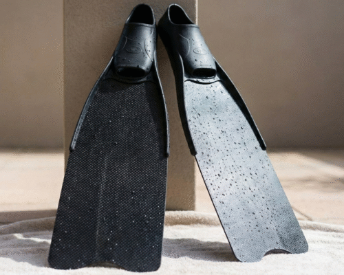 Carbon Fiber Fins vs Composite Fins: Why Carbon Fiber Delivers Superior Performance for Freediving