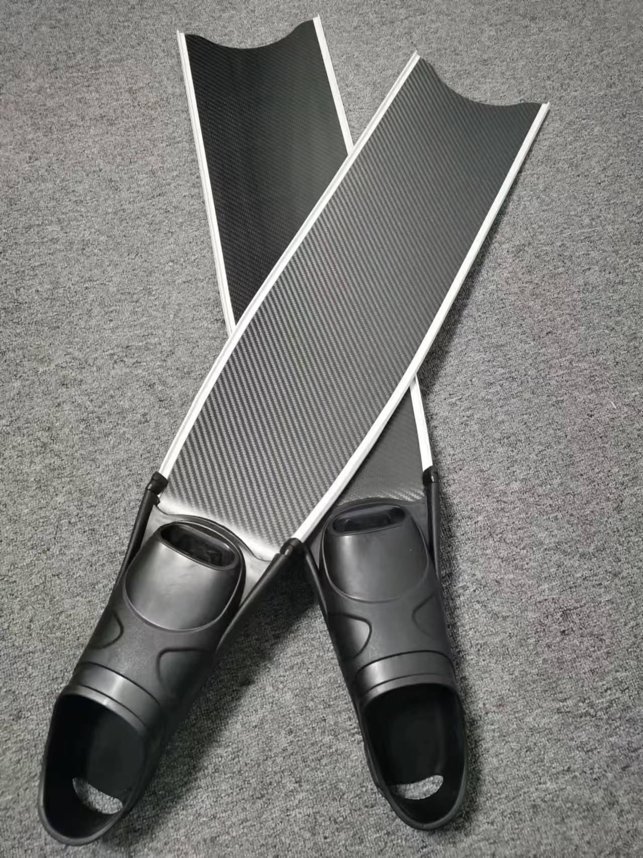 High-Performance Carbon Fiber Fins for Professional Divers - Image 3