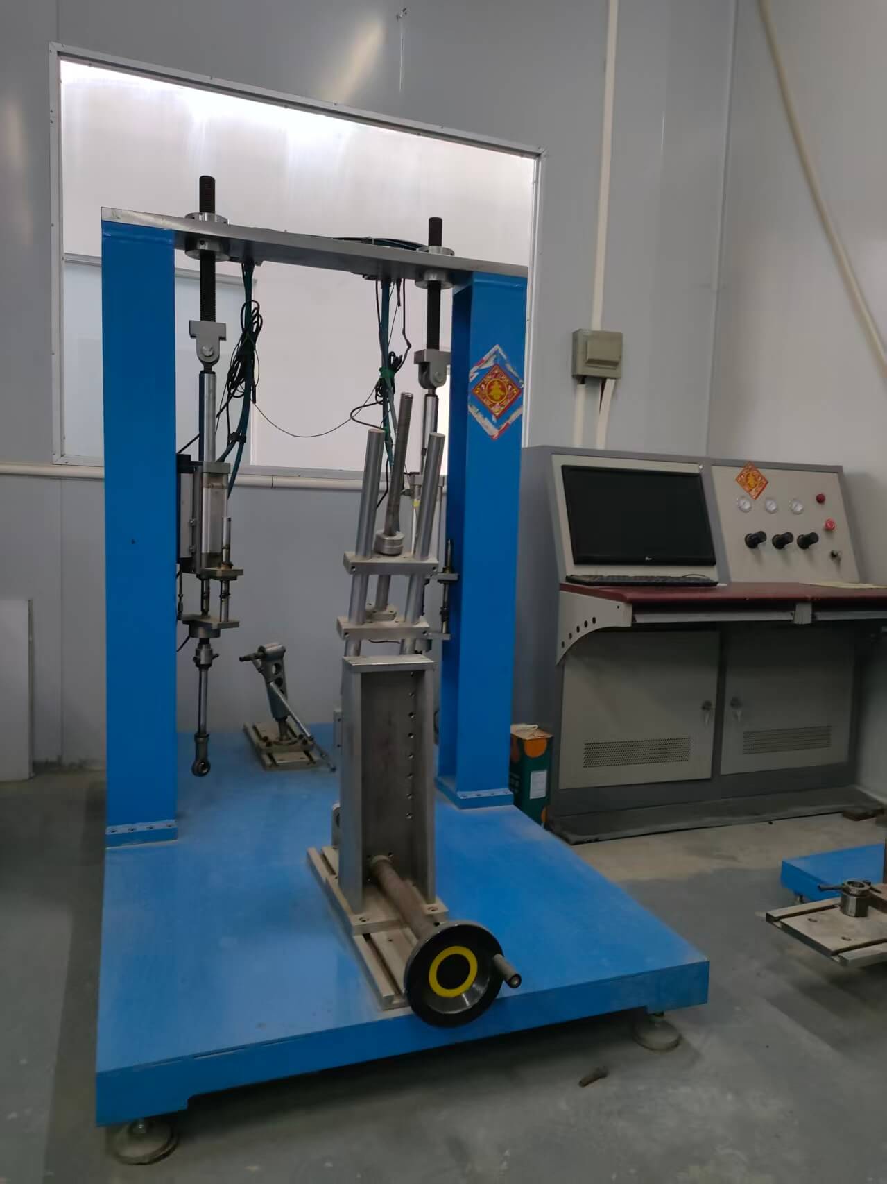 Fatigue Testing Machine