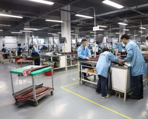 Carbon Fiber MOQ and Lead Time: Low-Volume Development vs Bulk Production