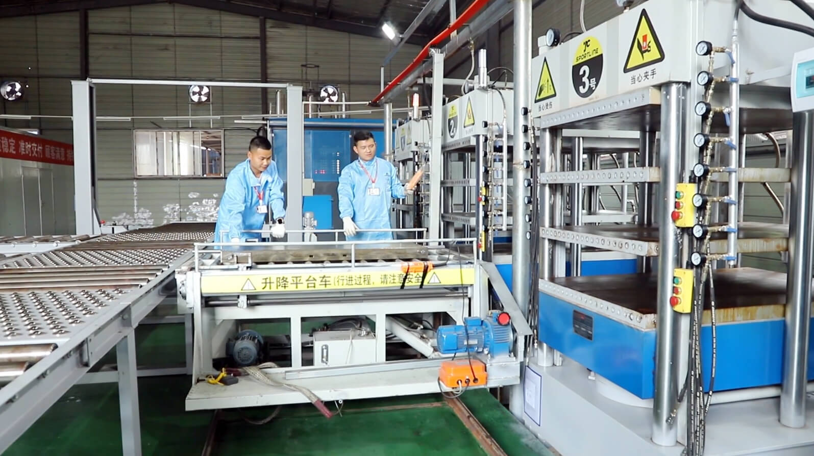 how to avoid carbon fiber supplier risk