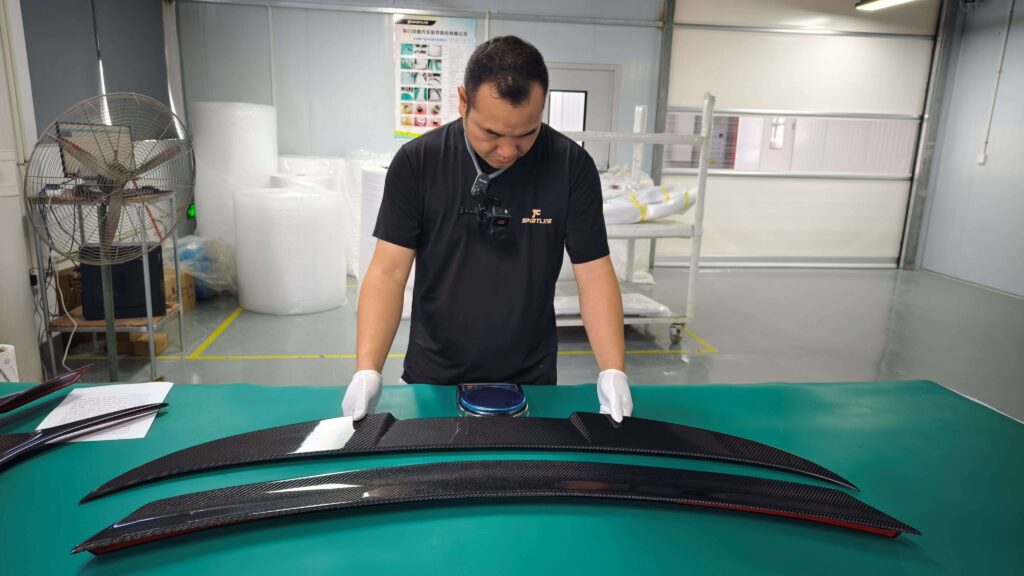 dry carbon vs wet carbon mold 5