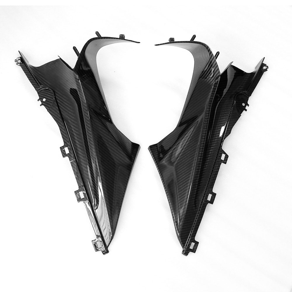 high-quality bmw carbon fiber front tank side panels 1
