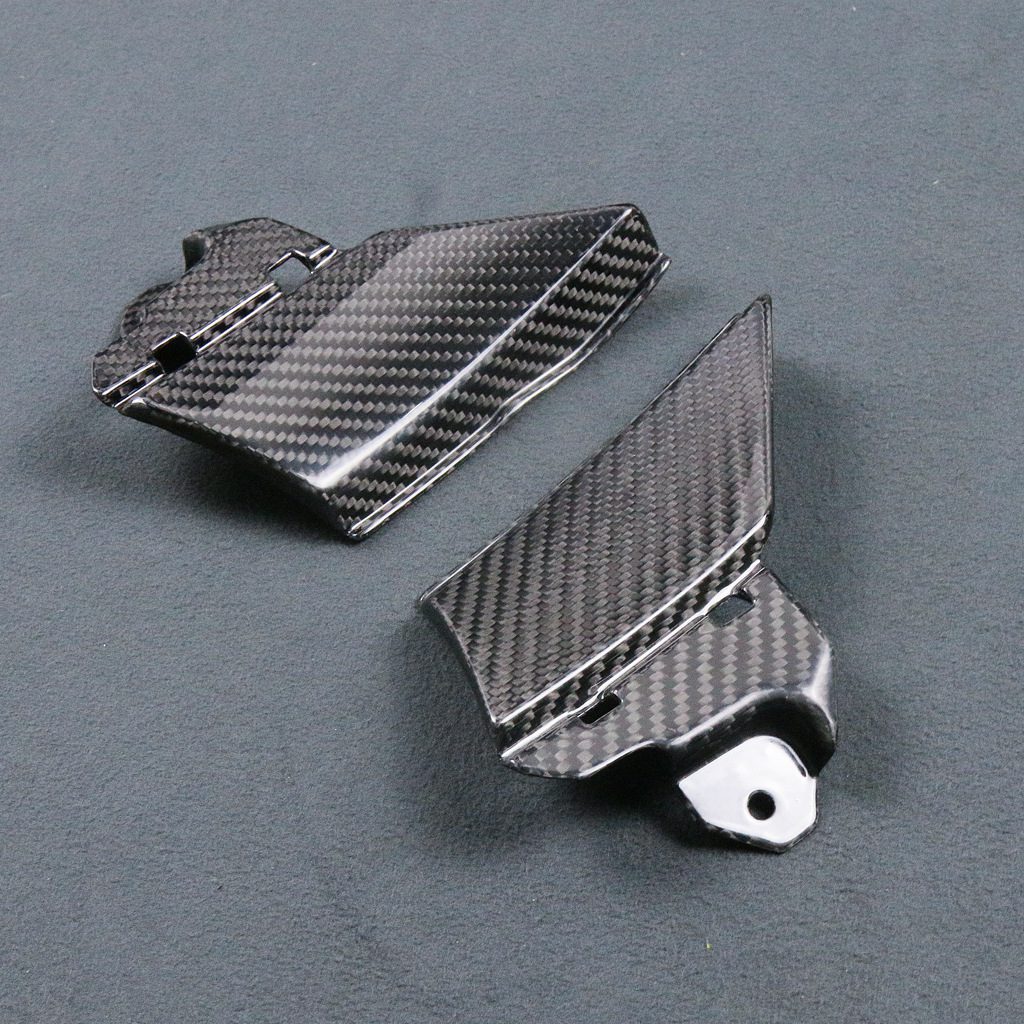 suzuki gsx-r1000 carbon small side trim panels 1