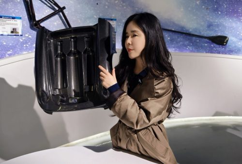 filter: 2202; fileterIntensity: 0.0; filterMask: 0; captureOrientation: 180;
runfunc: 0; algolist: 0;
multi-frame: 1;
brp_mask:0;
brp_del_th:0.0000,0.0000;
brp_del_sen:0.0000,0.0000;
motionR: 0;
delta:1;
module: portrait;hw-remosaic: false;touch: (-1.0, -1.0);sceneMode: 13107200;cct_value: 0;AI_Scene: (-1, -1);aec_lux: 224.0;aec_lux_index: 0;albedo:  ;confidence:  ;motionLevel: -1;weatherinfo: weather??, icon:12, weatherInfo:100;temperature: 30;zeissColor: bright;